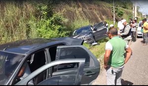 Acidente dois carros br230 acesso oeste betinho nascimento