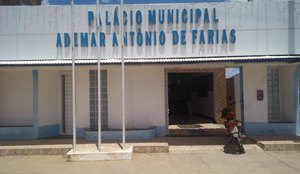 Fachada da Prefeitura Municipal de Alcantil, na Paraíba