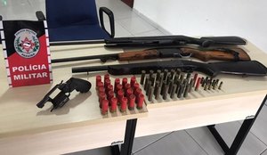 Policia Militar prende suspeito com quatro armas e mais de 60 municoes no sertao