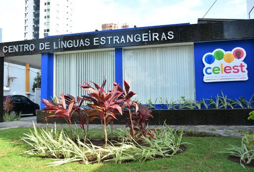 Centro de línguas estrangeiras