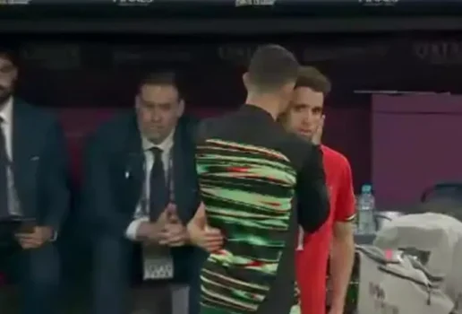 Abraco de Cristiano Ronaldo em Diogo Jota repercute nas redes