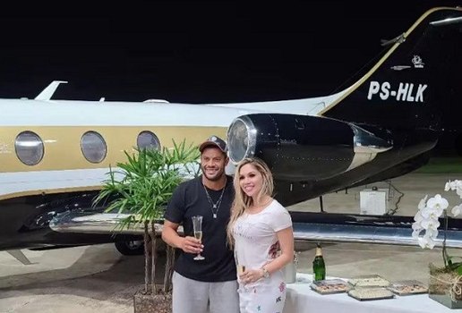 Hulk Paraíba compra avião avaliado em R$ 40 milhões