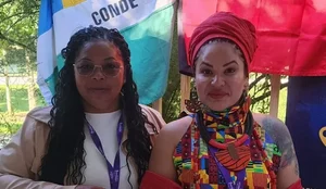 Nevinha criadora do primeiro shopping rural do brasil e mae erika santos da casa do axe durante a expo favela paris