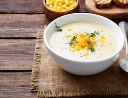 Creme de inhame com milho-verde (Imagem: nelea33 | Shutterstock)