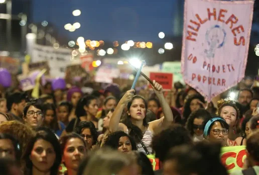 MULHERES POLITICA