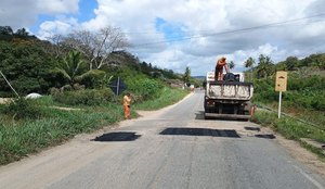 DER inicia recuperação de rodovias estaduais após período chuvoso na Paraíba