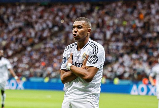 MBAPPE MARCA NA ESTREIA PELO REAL MADRID