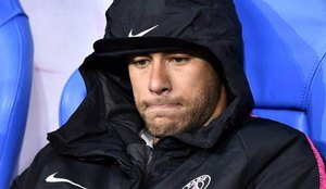 Neymar desolado triste
