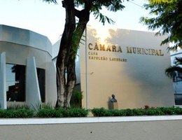 Camara municipal 23