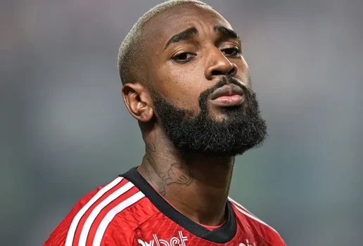Filha de Gerson sofre ataques apos rumores de saida do Flamengo