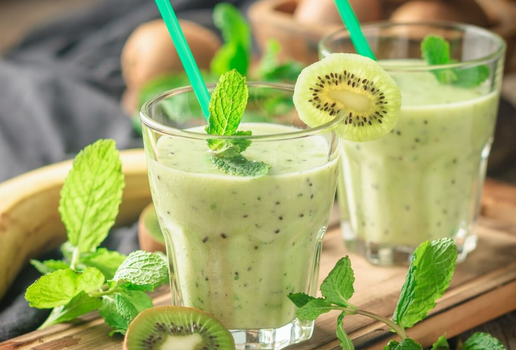 Vitamina de kiwi e hortelã (Imagem: tag2016 | Shutterstock)