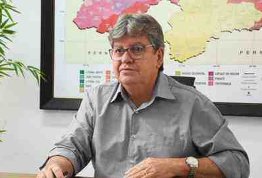 João Azevedo anuncia criação de novas secretarias na Paraíba