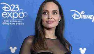 Angelina Jolie quer ensinar jovens a identificar noticias falsas