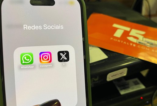 REDES SOCIAIS APRESENTAM LENTIDÃO