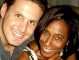 Ex-namorado de Glória Maria é flagrado aos beijos com apresentador