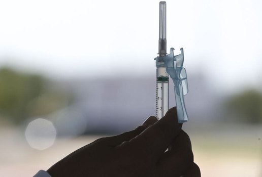 Cabedelo vacina pessoas maiores de 28 anos sem comorbidades nesta quarta (28)