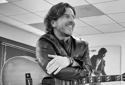 Acidente de aviao faz 3 mortes cantor e compositor e uma das vitimas