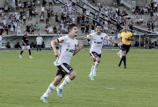 Botafogo-PB e Campinense se enfrentaram no Clássico Emoção.