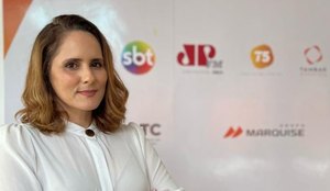 Rejane Negreiros, apresentadora e analista da RTC.