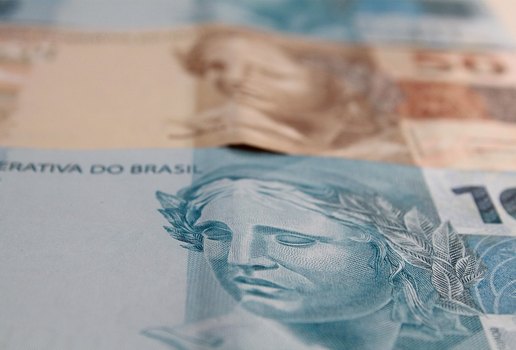 Pagamento do Auxílio Brasil será antecipado este mês