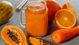 Vitamina de mamão, cenoura e laranja
(Imagem: Tatiana Bralnina | Shutterstock)