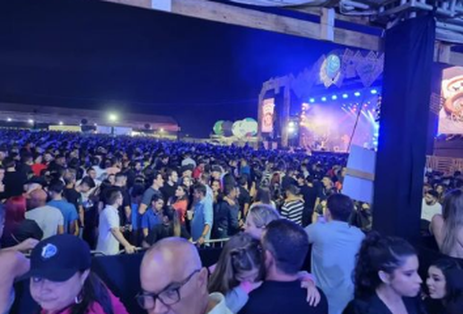 Desorganização, longas filas e show cancelado marcam vaquejada em João Pessoa