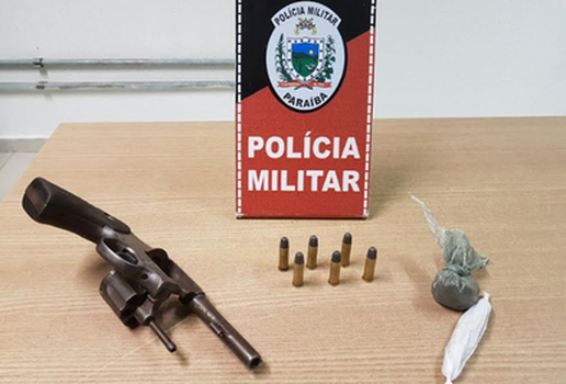 Policia militar armas e drogas