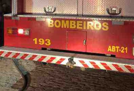 Bombeiros incendio residencia bayeux