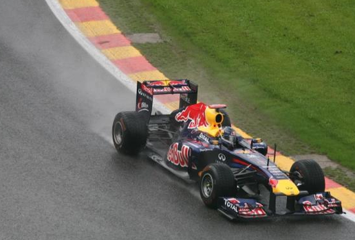 Max Verstappen corre pela Red Bull