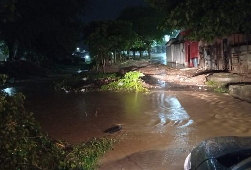 Campina Grande registra media de 333 mm de chuvas em 24 horas mas Defesa Civil nao notifica ocorrencias graves