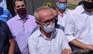 Cícero Lucena em visita ao aterro sanitário no bairro das Indústrias