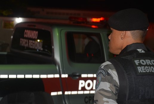 Policia Militar apreende quase 300 porcoes de drogas na zona sul de Joao Pessoa