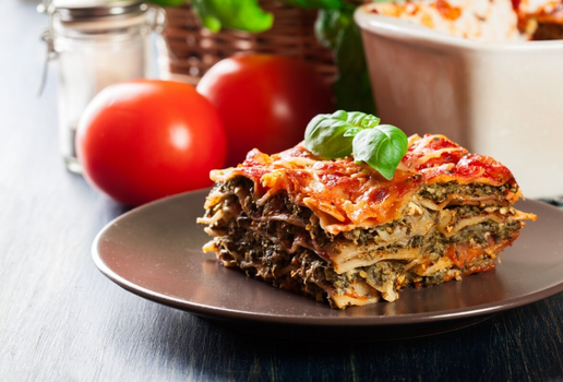 Lasanha de espinafre e tofu (Imagem: Slawomir Fajer | Shutterstock)