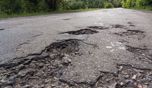 Buracos na estrada 123211 307