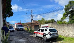 Corpo foi encontrado nos fundos da residência