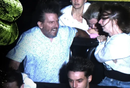 Casal salva jovem de cair de montanha russa a 120 k nos Estados Unidos