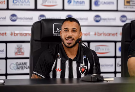 Falcao meia do botafogo pb