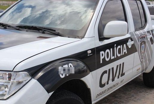 Viatura da Polícia Civil.