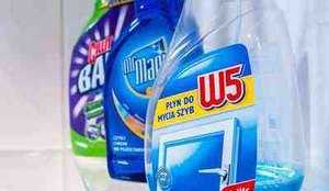Cleaning equipment spray cleaning products