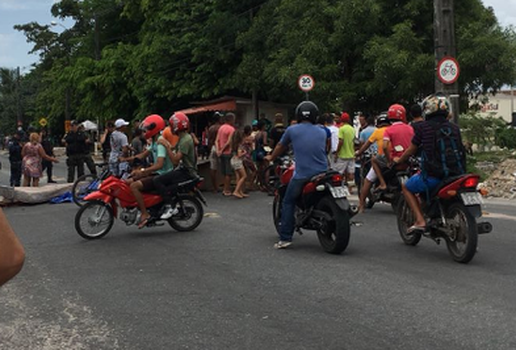 PROTESTO MORADORES MANGABEIRA