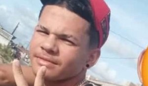 João Vitor, de 14 anos, morreu após ser baleado em uma abordagem da PM