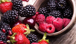 As frutas vermelhas são grandes aliadas da saúde (Imagem: Boule | Shutterstock)