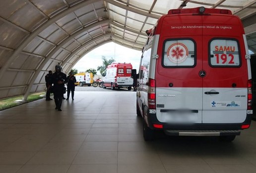 Policial e suspeito foram socorridos para o Hospital de Trauma de CG