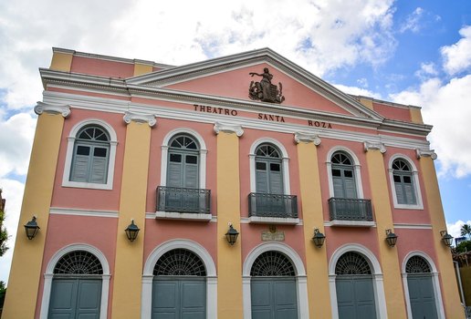 Theatro Santa Roza recebe concerto de carnaval