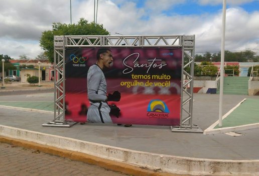 Santos ganhou homenagem no centro da cidade