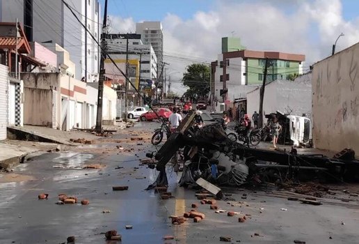 Rompimento reservatorio cg