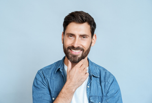 Cuidar da barba destaca os traços e fortalece a autoestima (Imagem: Stock 4you | Shutterstock)