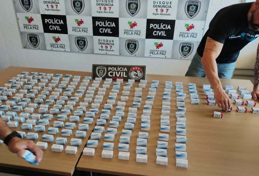 Polícia Civil apreende carga de 250 frascos de anabolizantes em João Pessoa