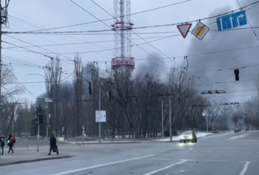 Forças russas atacam torre de TV em Kiev, diz governo da Ucrânia