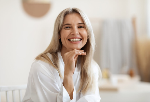 Alguns truques e procedimentos estéticos podem ser perigosos (Imagem: Prostock-studio | Shutterstock)